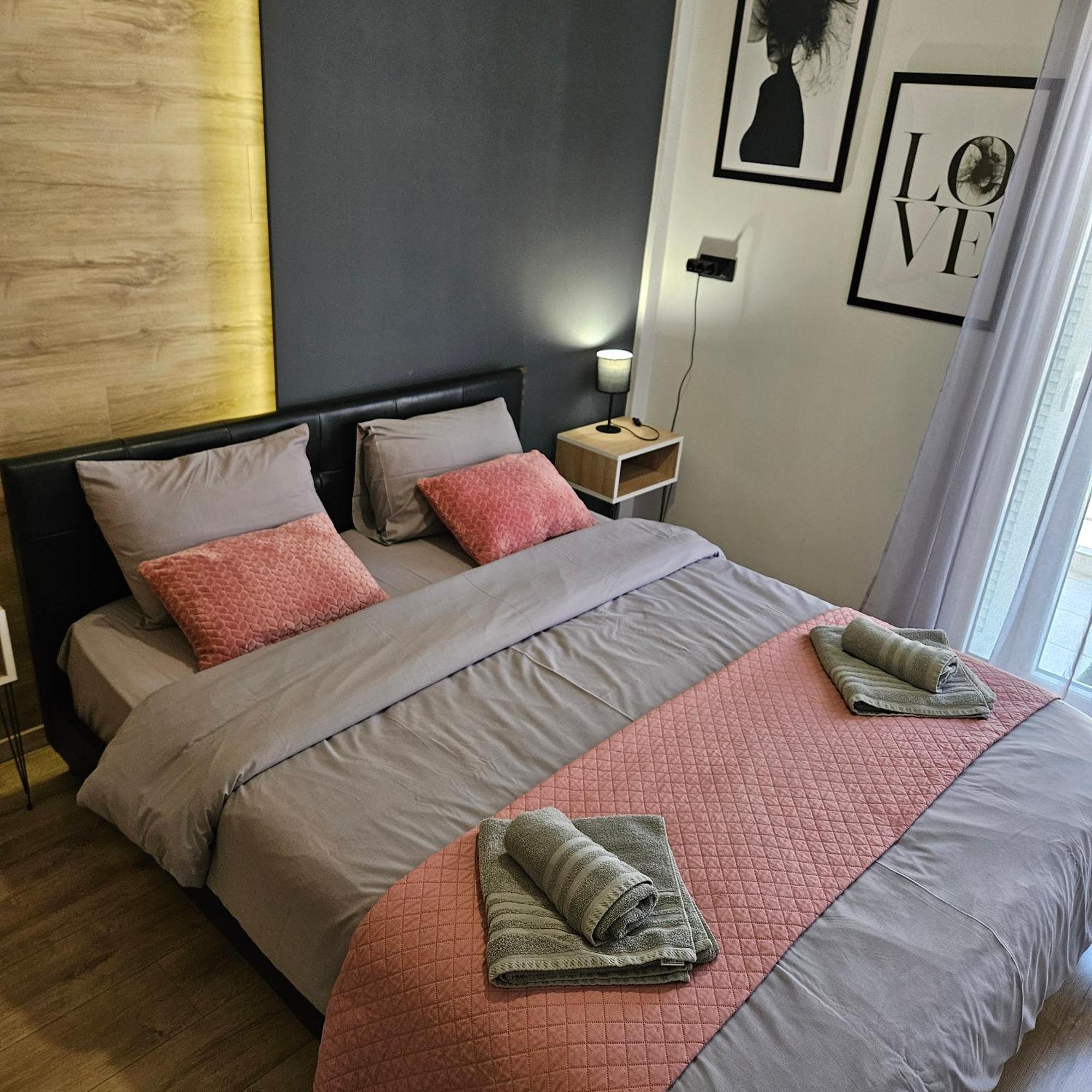 Central 3 Modern Apartment With Free Parking Серрес Екстер'єр фото